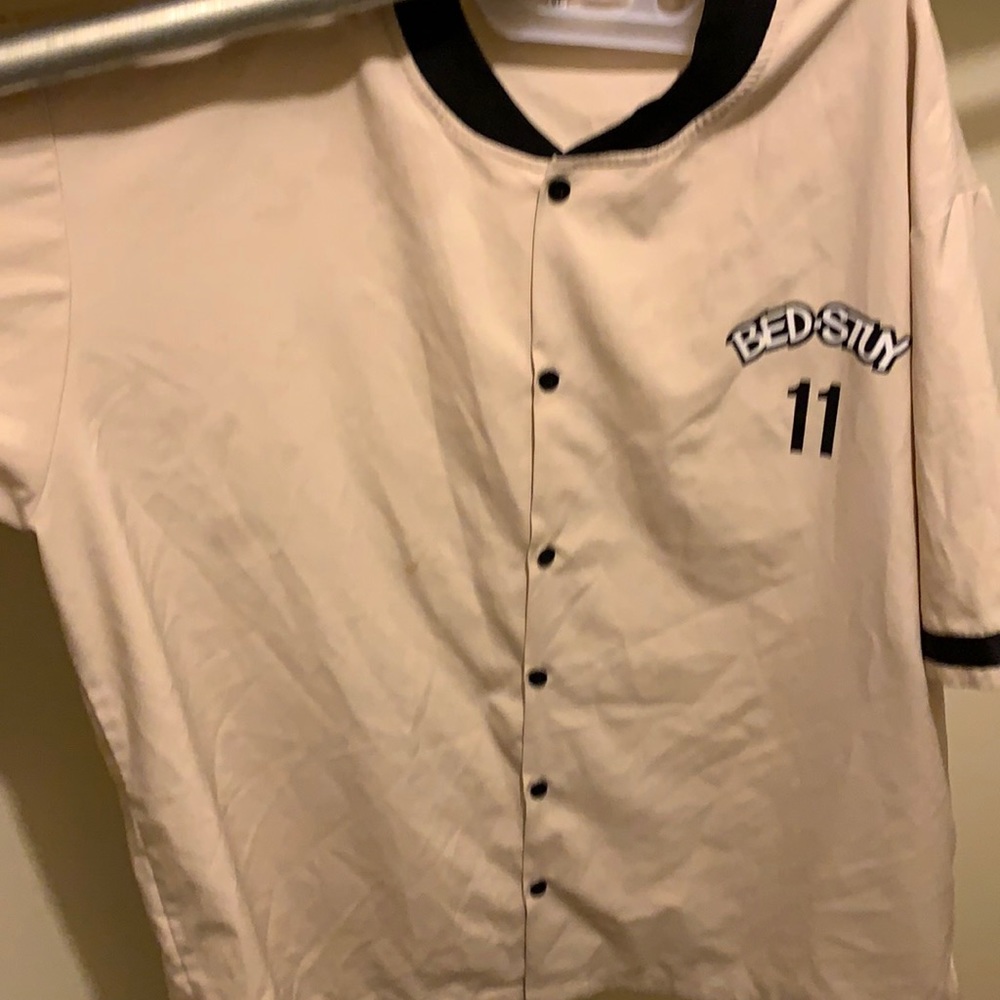 Short Sleeve (Brooklyn Nets BED-STUY Kyrie Irving 11) Shirt